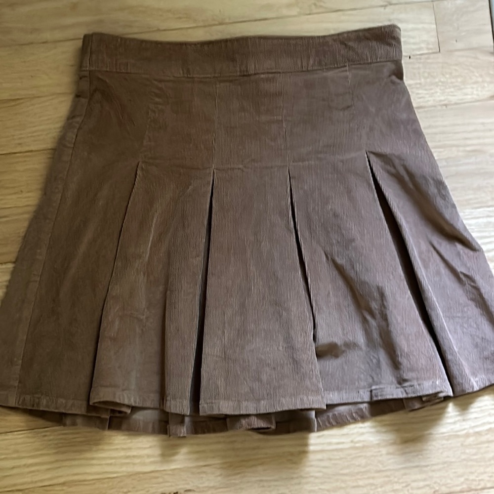 Elegant Brown Pleated Skirt